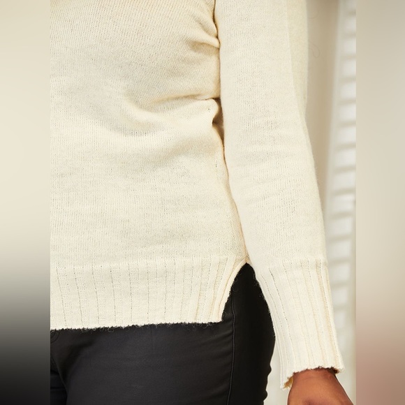 NEW Heimish Plus Size Long Sleeve Ribbed Turtleneck Sweater with Side Slit - Picture 3 of 5